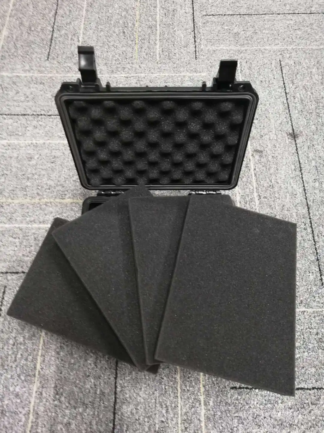 4 pcs foam.jpg
