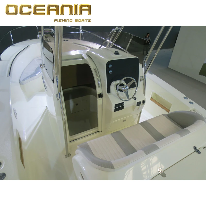 High quality 32ft fiberglass luxury yacht can be outboard version or diesel inboard version1