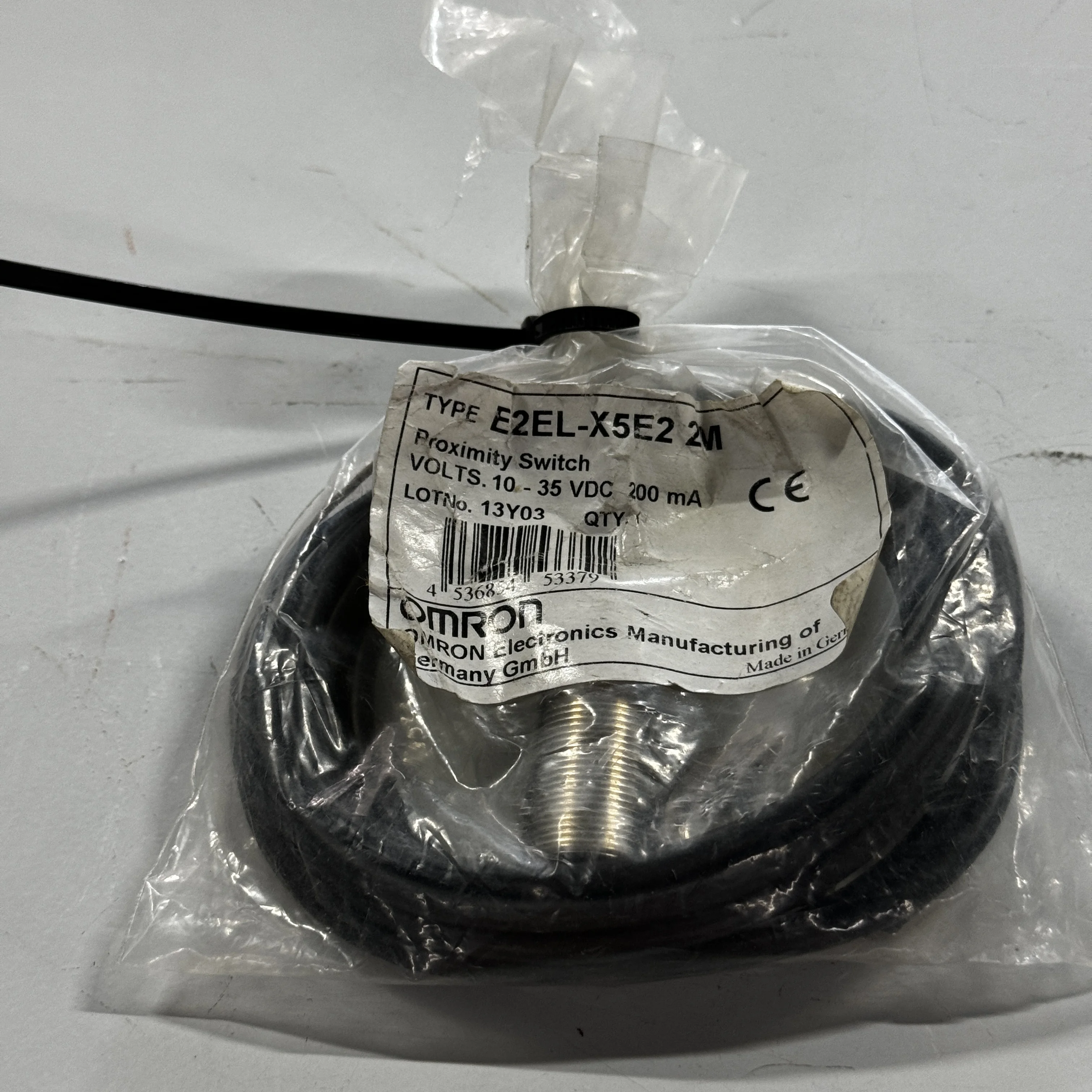 OMRON E2EL-X5E2 2 м Бесконтактный переключатель