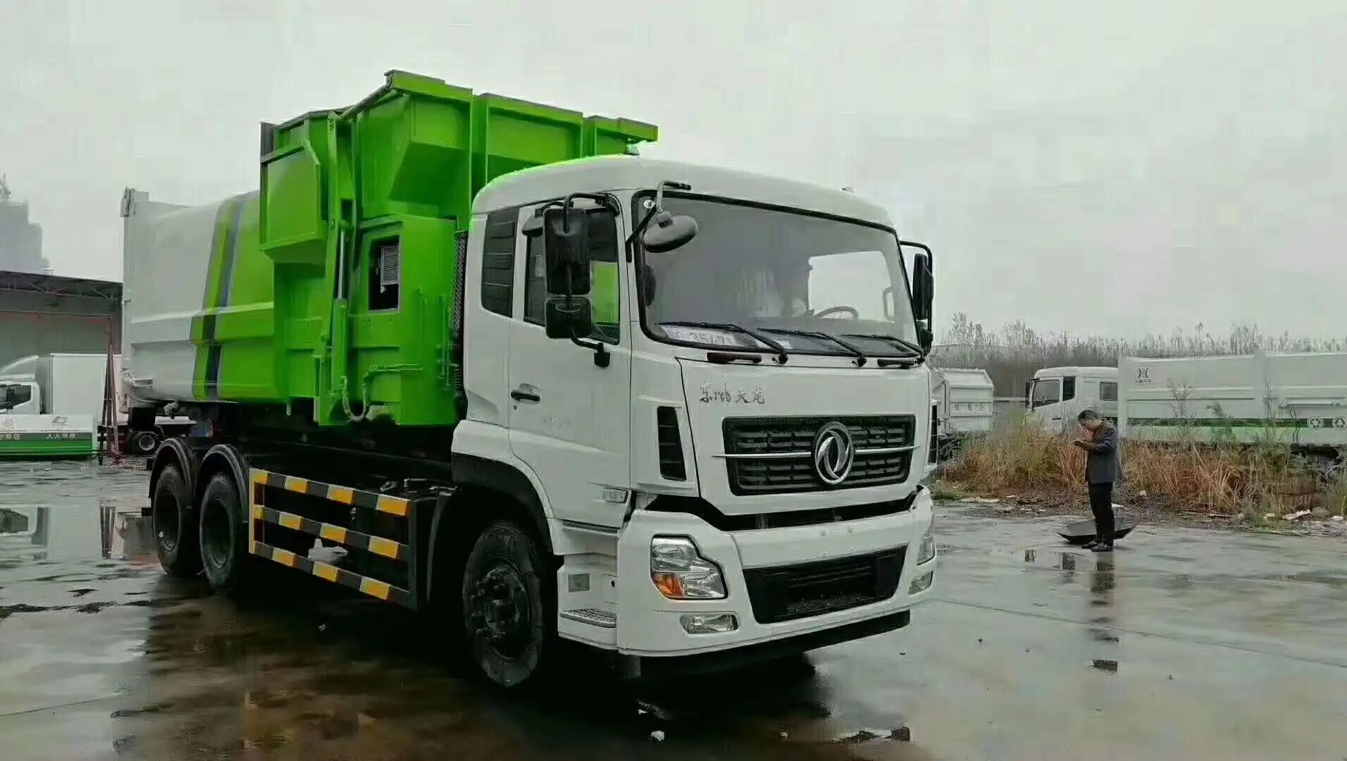 6x4 Dongfeng 20 cubic meter hook lift compressed garbage truck