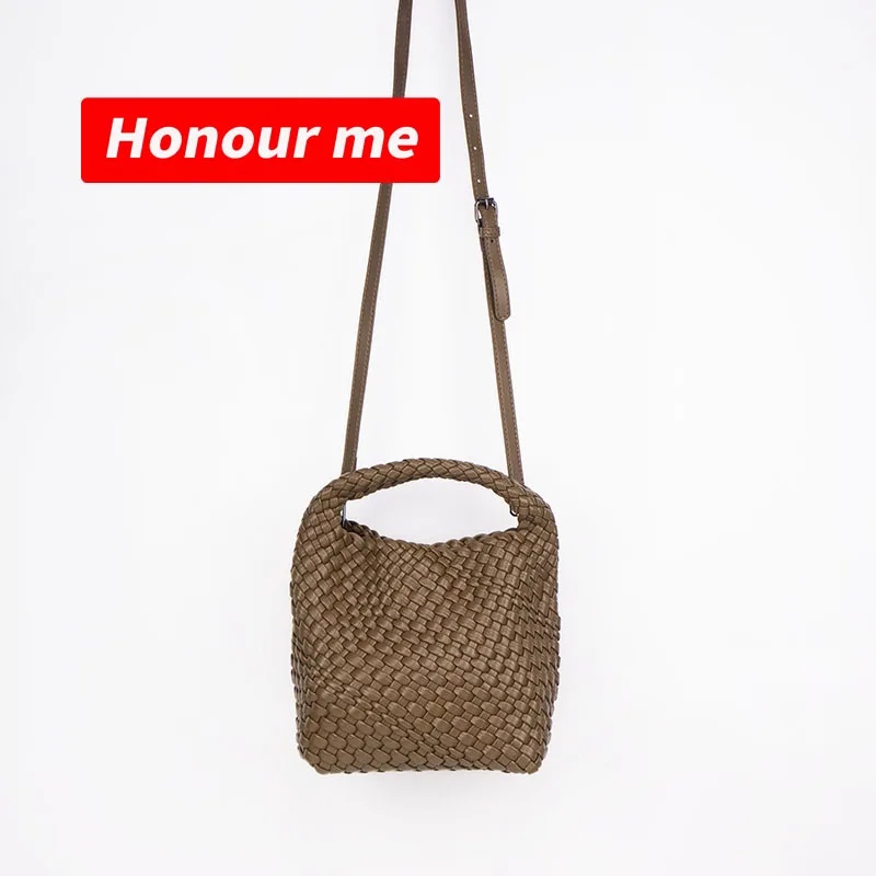 HONOUR ME Fashion Custom Make PU Woven Handbag Soft Leather Beach Crossbody Bag Hand Knitted Tote Bag