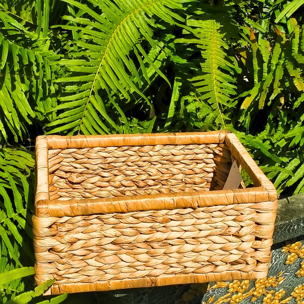 High Quality Sustainable Rectangular Basket Fishbone Weaving PC Material Vietnam Water Hyacinth Storage Lid Kitchen Household