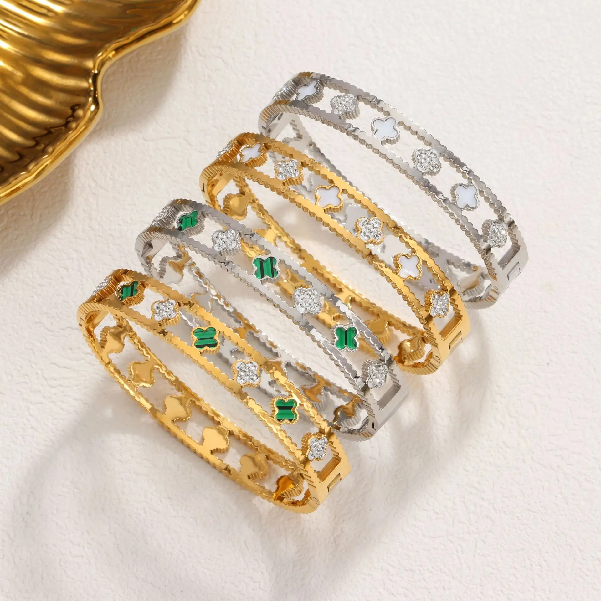 New Arrival Luxury Popular Designer Jewelry Famous Brands Stainless Steel Four Leaf Clover Bangle for Women