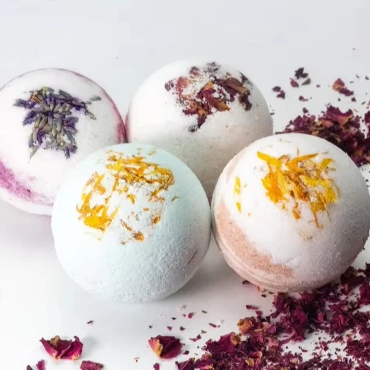 Wholesale Moisturizing Color Star Design Natural Milk bath bomb Moisturizing Smoothing Bath Balls with Ring inside for Christmas