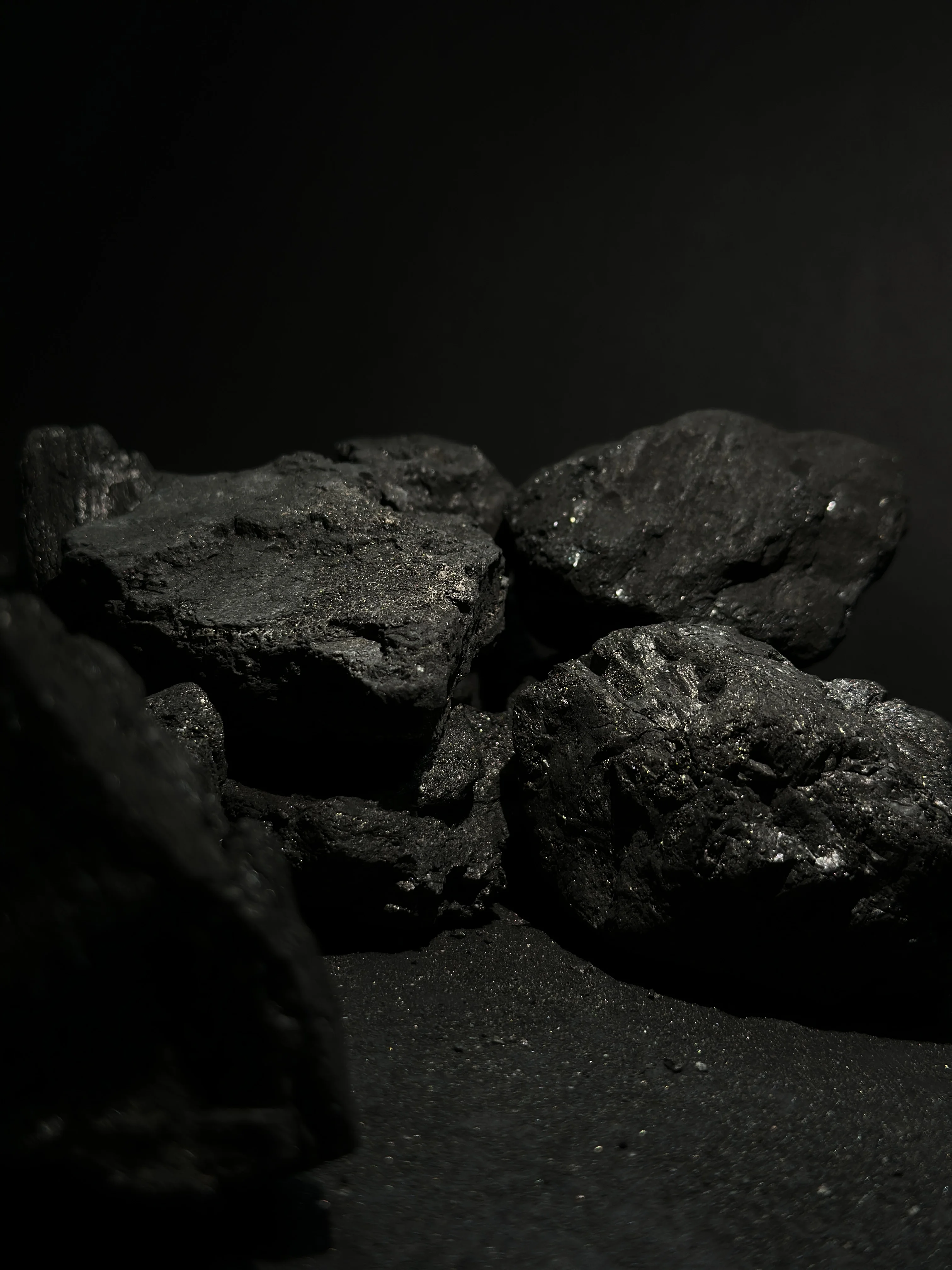 Factory Supply High Quality Low Moisture Half Coke-Semi Coke 85% Min Fixed Carbon for Fuel Use