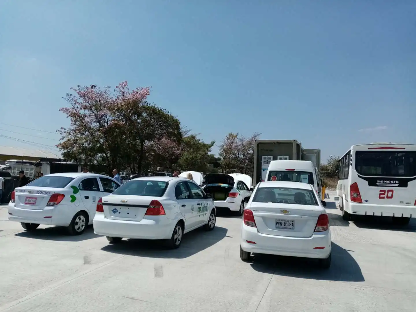 
Flexible CNG mobile refilling station for CNG daughter station 