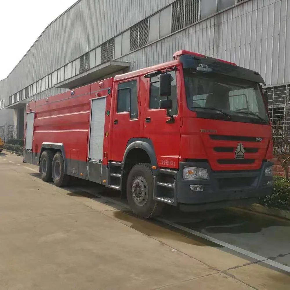 HOWO 16T  water and foam fire truck with 60m foam range