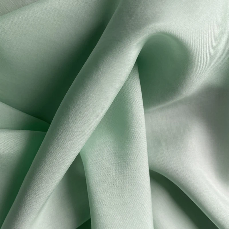 High quality 100% Tencel fabric is a popular and breathable clothing fabric wholesale