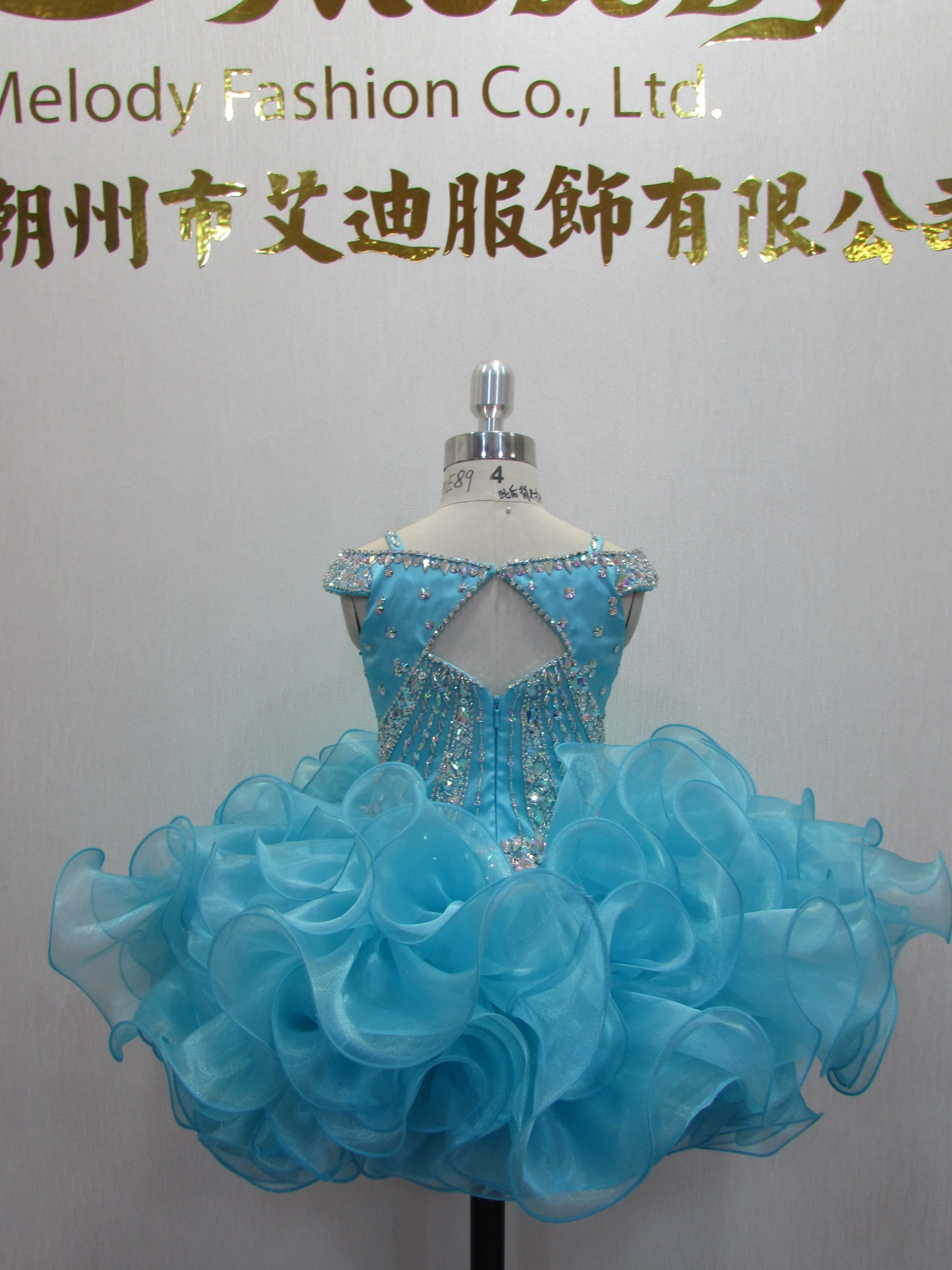 Beautiful mini ball gown organza material birthday flower girl dresses