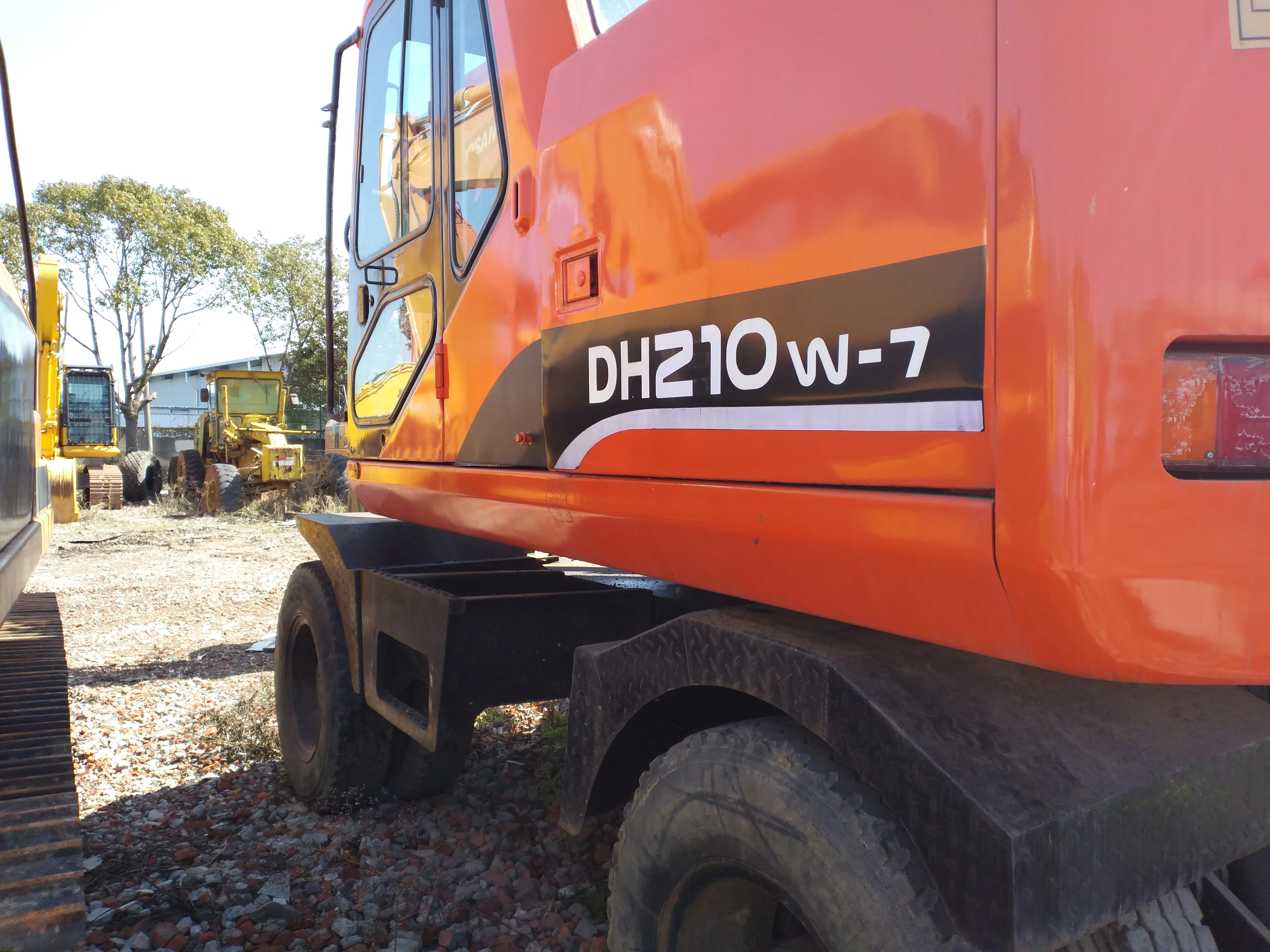 Used Doosan excavator 210W-7 wheel excavator 210W-7/150LC-7 in good condition