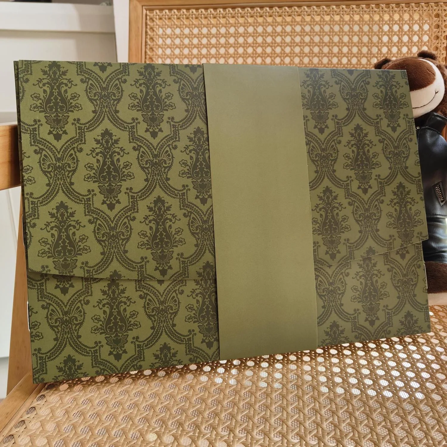 Large Corrugated Board Pajamas Gift Packaging Express Shipping Express Delivery Mailer Box Usage for Cloth