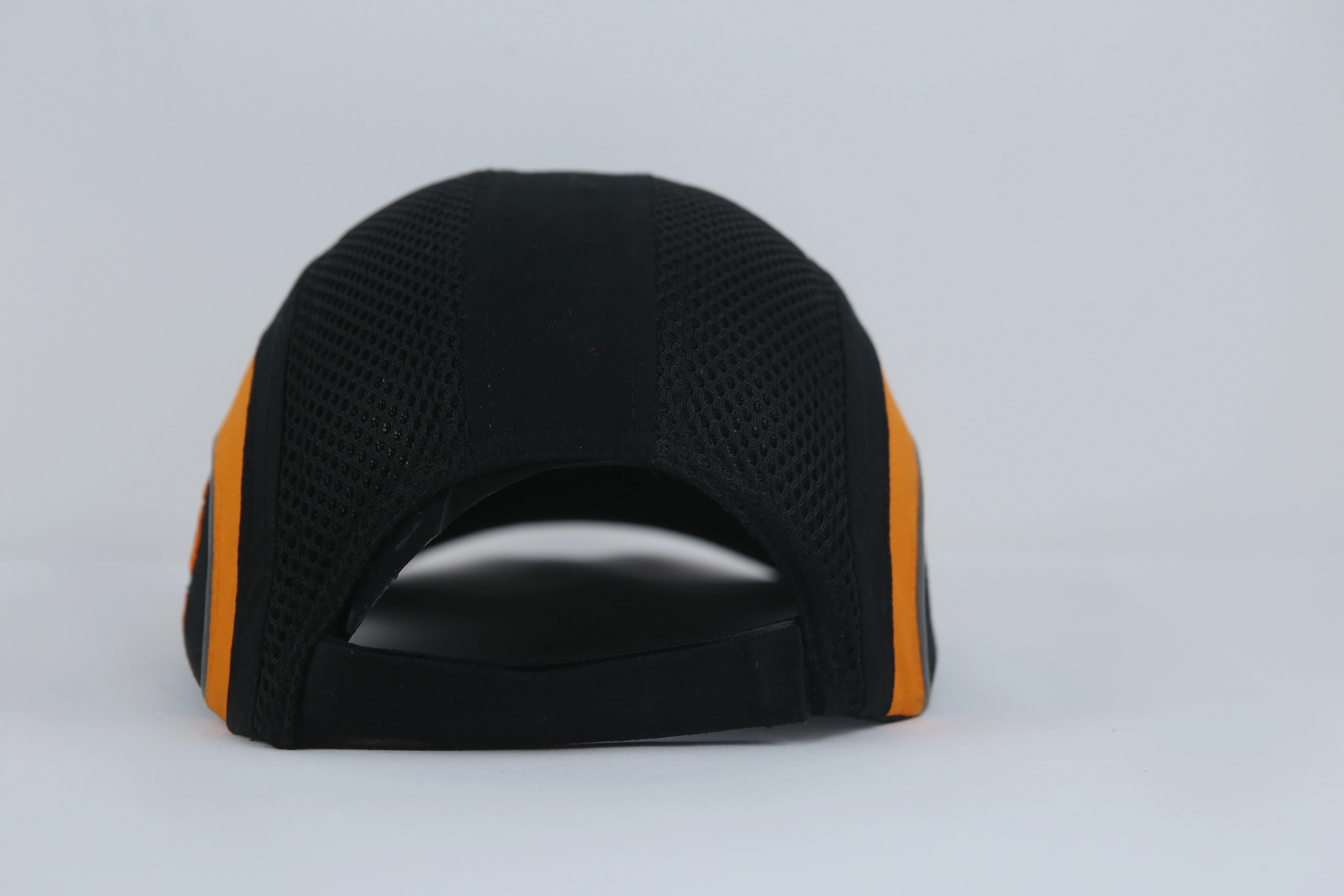 High Quality CE EN 812 Certificated Safety Bump Cap for Industrial and Construction Light Helmet Fashional Hard Cap