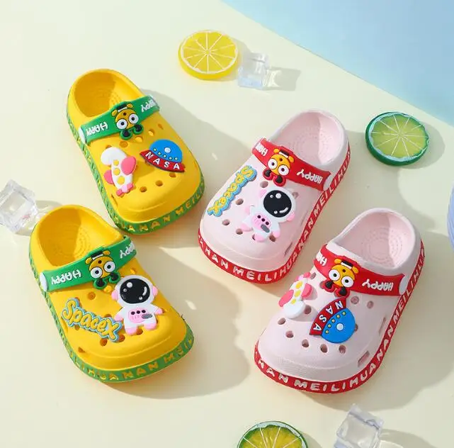 Space man Clogs Shoes Kids Sandals astronaut Slippers Eva Cute Children Boys And Garden Clog Cartoon astronaut clogs For Kids
