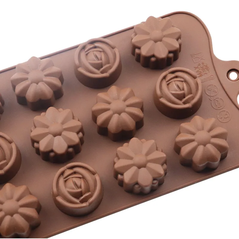 Yongli E-26 15 cavity 3d small flower shape chocolate candy silicone baking molds ice cube for festival parties and diy crafts