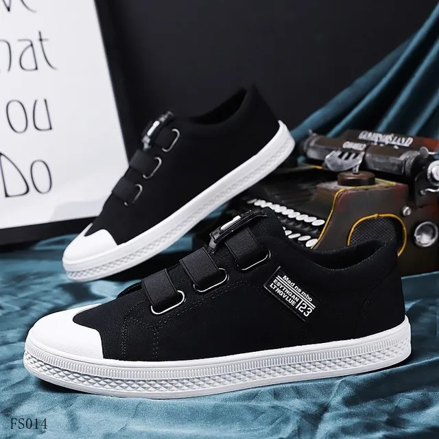 Wholesale lightweight canvas flat lazy outdoor casual men shoes
