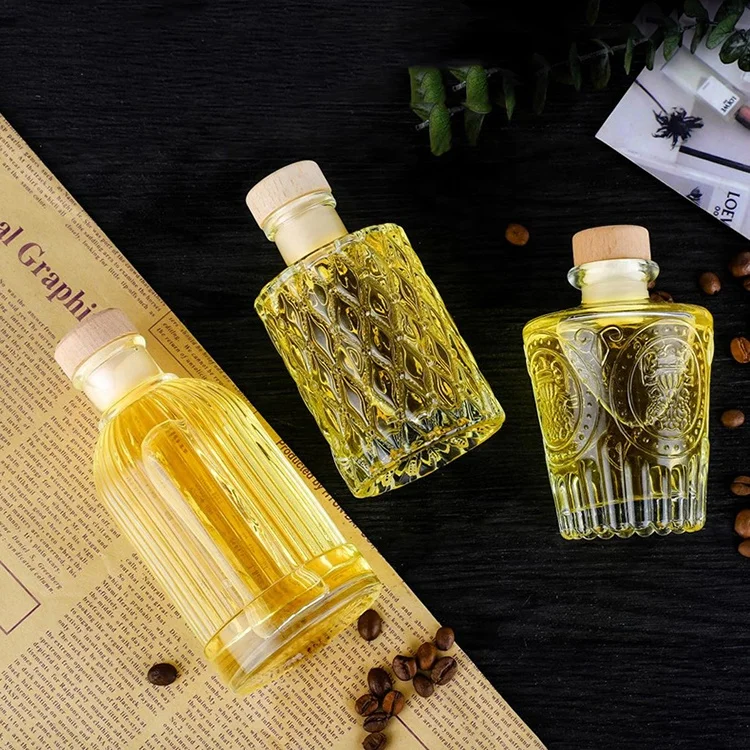 Different Shape 50ML 100ml 150ml 200ml 250ml Mini Liquor Wine Glass Bottle For Sale