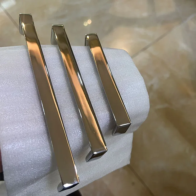 Nice Stainless steel Furniture Kitchen Cabinet Pull Handle Drawer And Dresser Pulls and Knobs