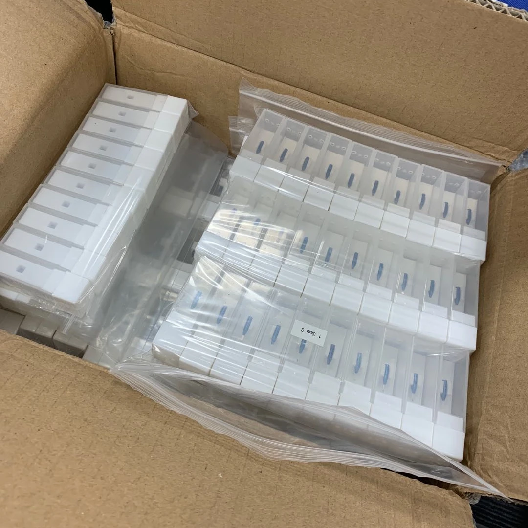 Sapphire knife blades for hair transplant hair implant