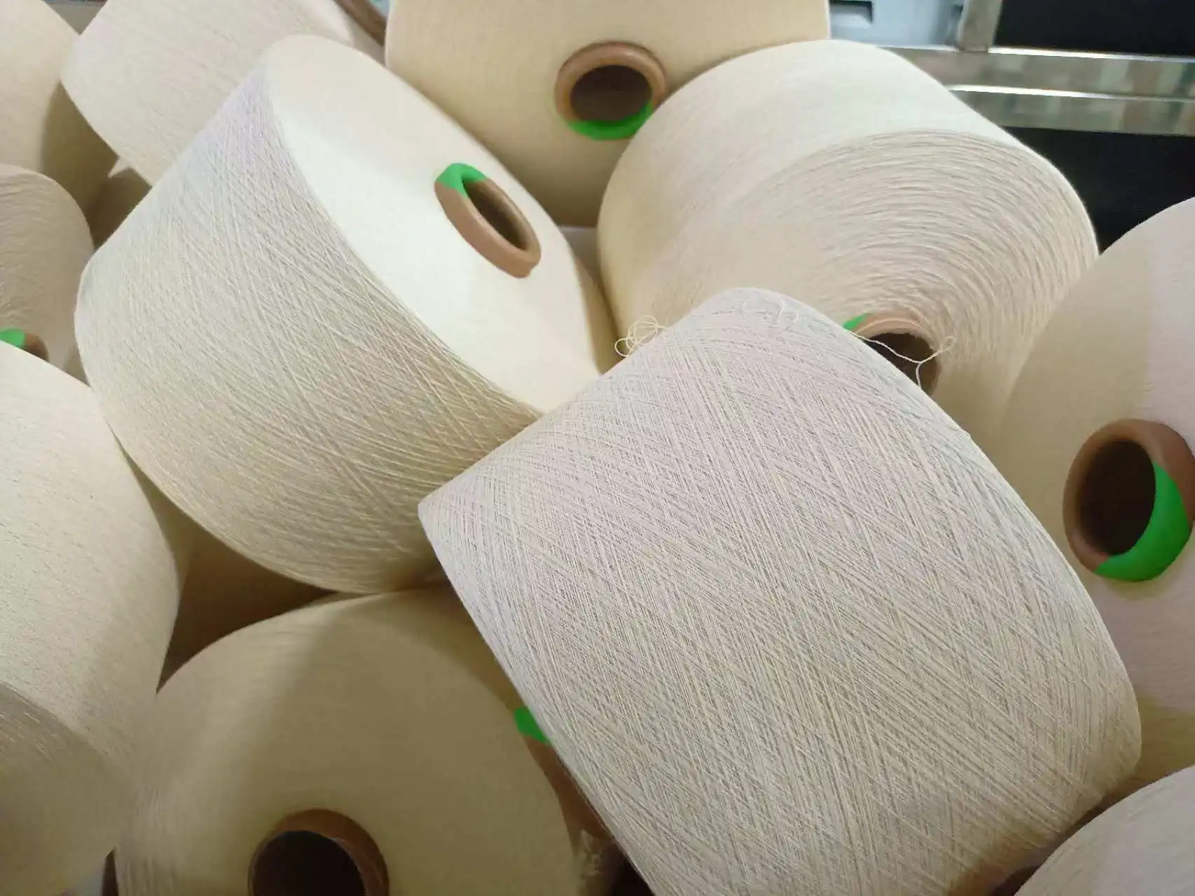 100% Cotton Air Spinning Yarn OE cotton yarn For Knitting And Weaving