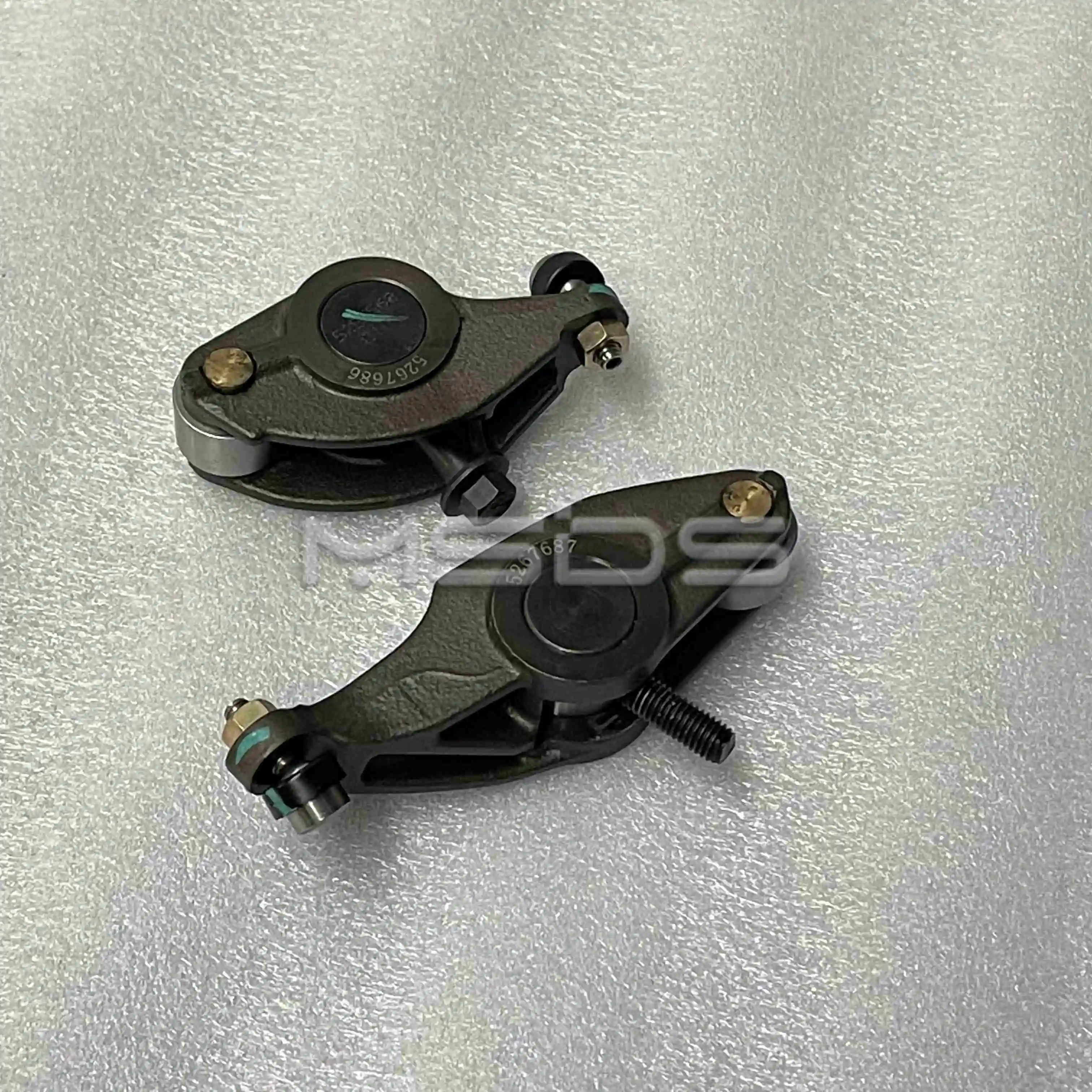 5271538 5305334 5305334F (5255568 5295581 5262518 ) FOTON CUMMINS ISF2.8 двигатель в сборе коромысло рычага