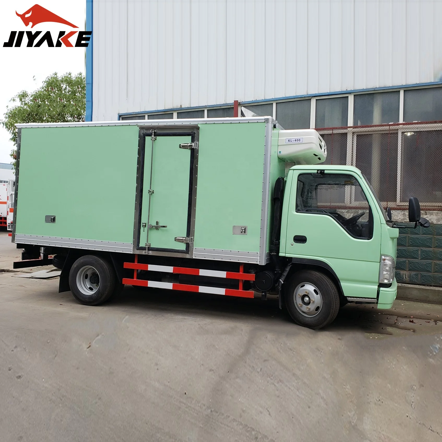 Китайский холодильник Sinotruk 4 тонны 10 тонн 14 16 Howo 4x2 для