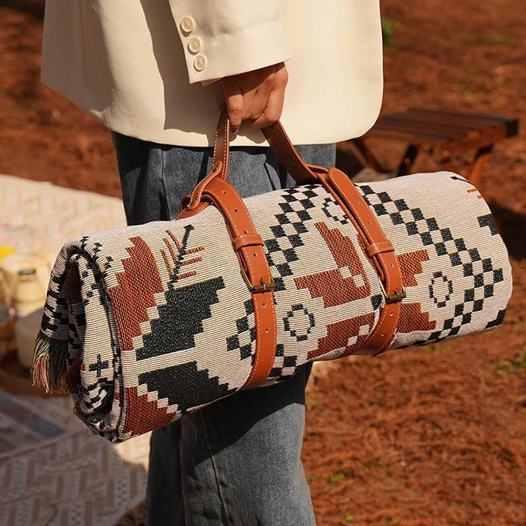 Отдых на природе в скандинавском этническом стиле с узором в полоску хлопковое складное одеяло в стиле бохо для пикника с кисточками кожаный ремешок