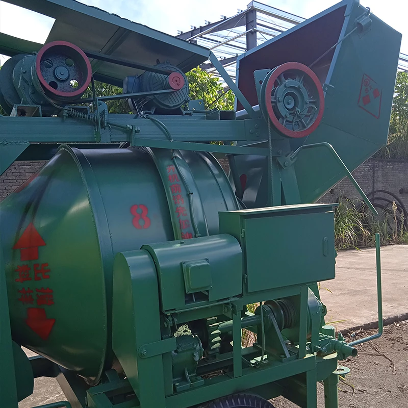 Self-loading Mobile Cement Mixing Machine 400 Concrete Mixers Car Drum Concrete Mixer Truck