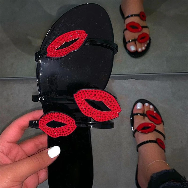 Large Size Flat Sole Sandals Lady Lips Rhinestone Sandals Summer Beach Slippers For Women
