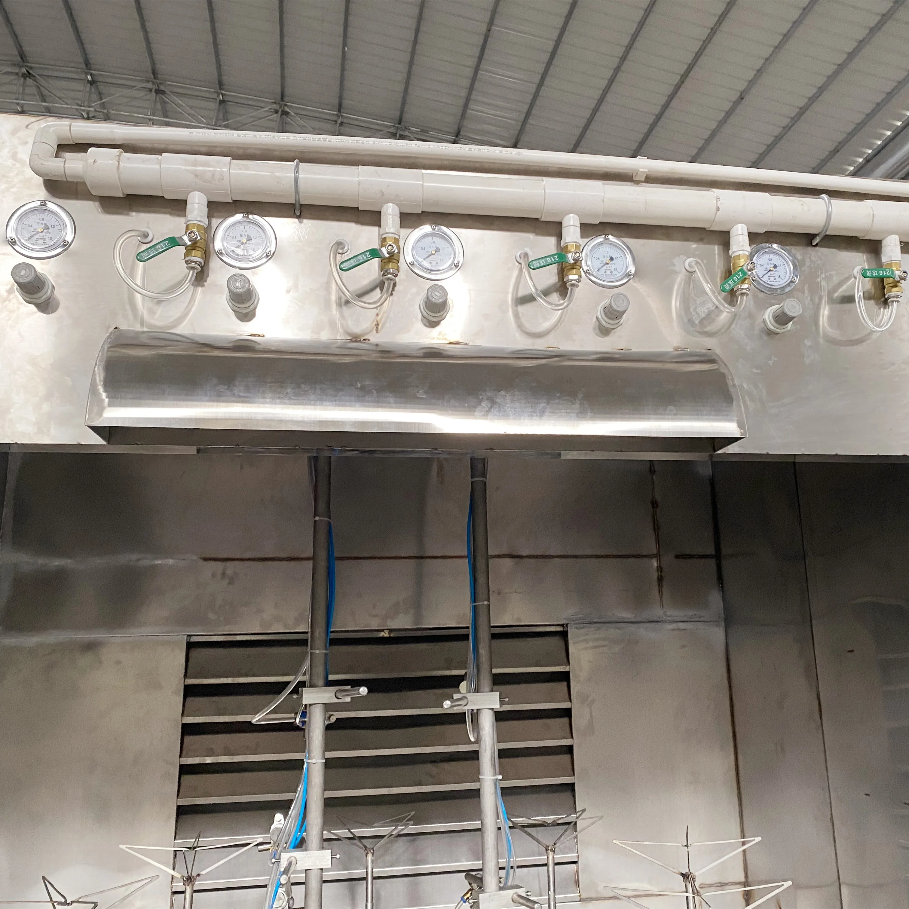 Factory Hot Sale Ceramic Tableware Cups/Bowls/Plates Spray Glaze Cabinet Machine