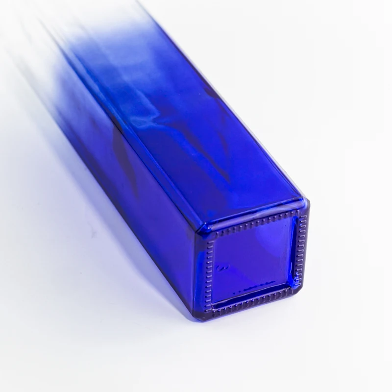 Competitive price Small Whiskey Bottle Wholesale Customized Empty Whiskey Bottle