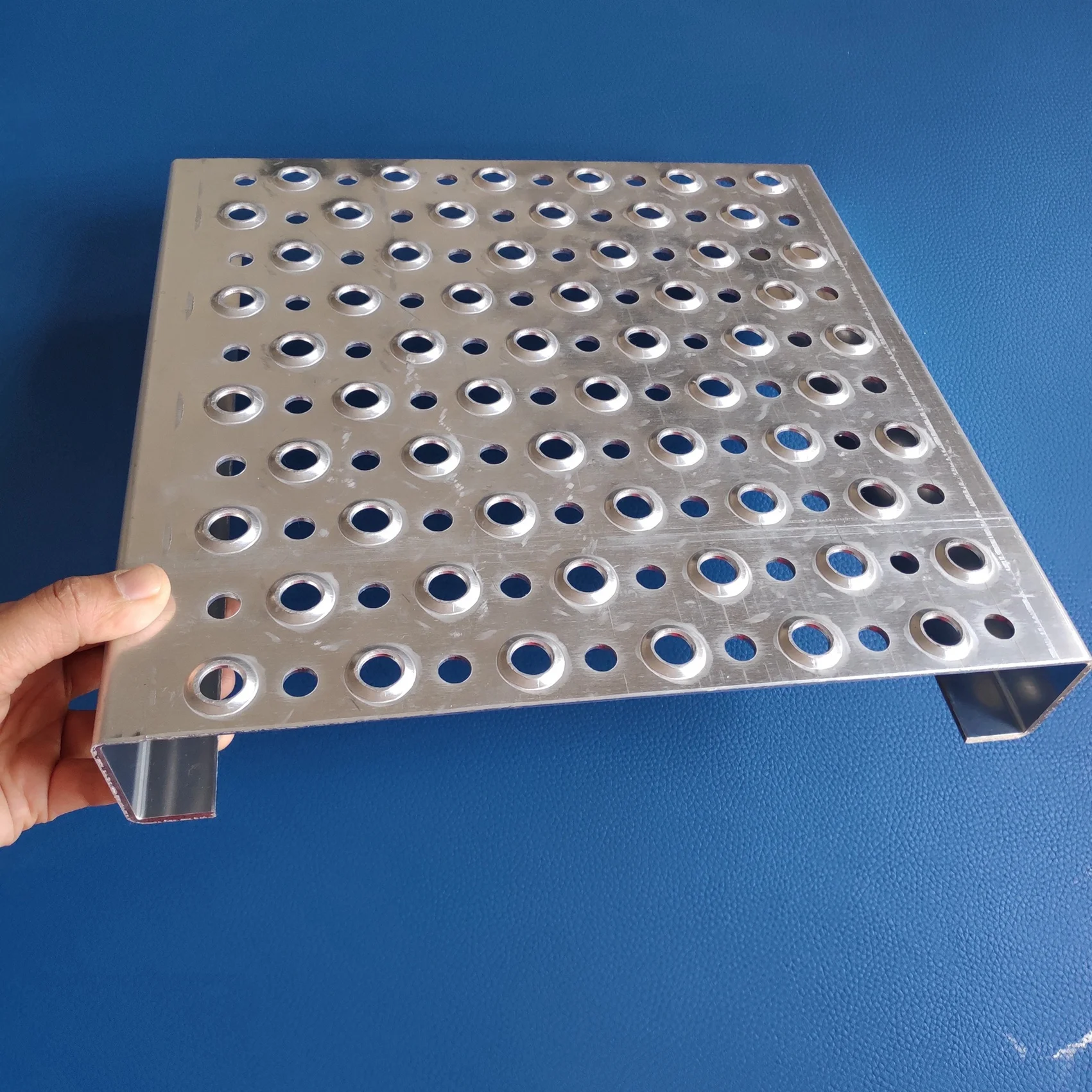 Perf-O Anti-slip Raised Aluminium Trailer Decking sheet  Safety Grating Walkway