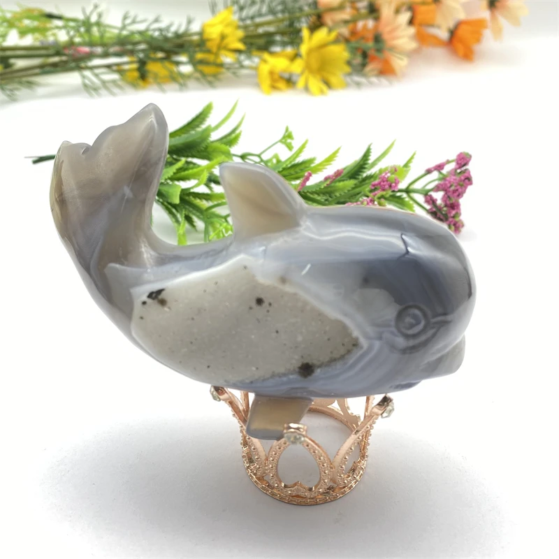 Wholesale Hand Carved Natural Crystal Animal Agate Geode whale For decorations and gifts