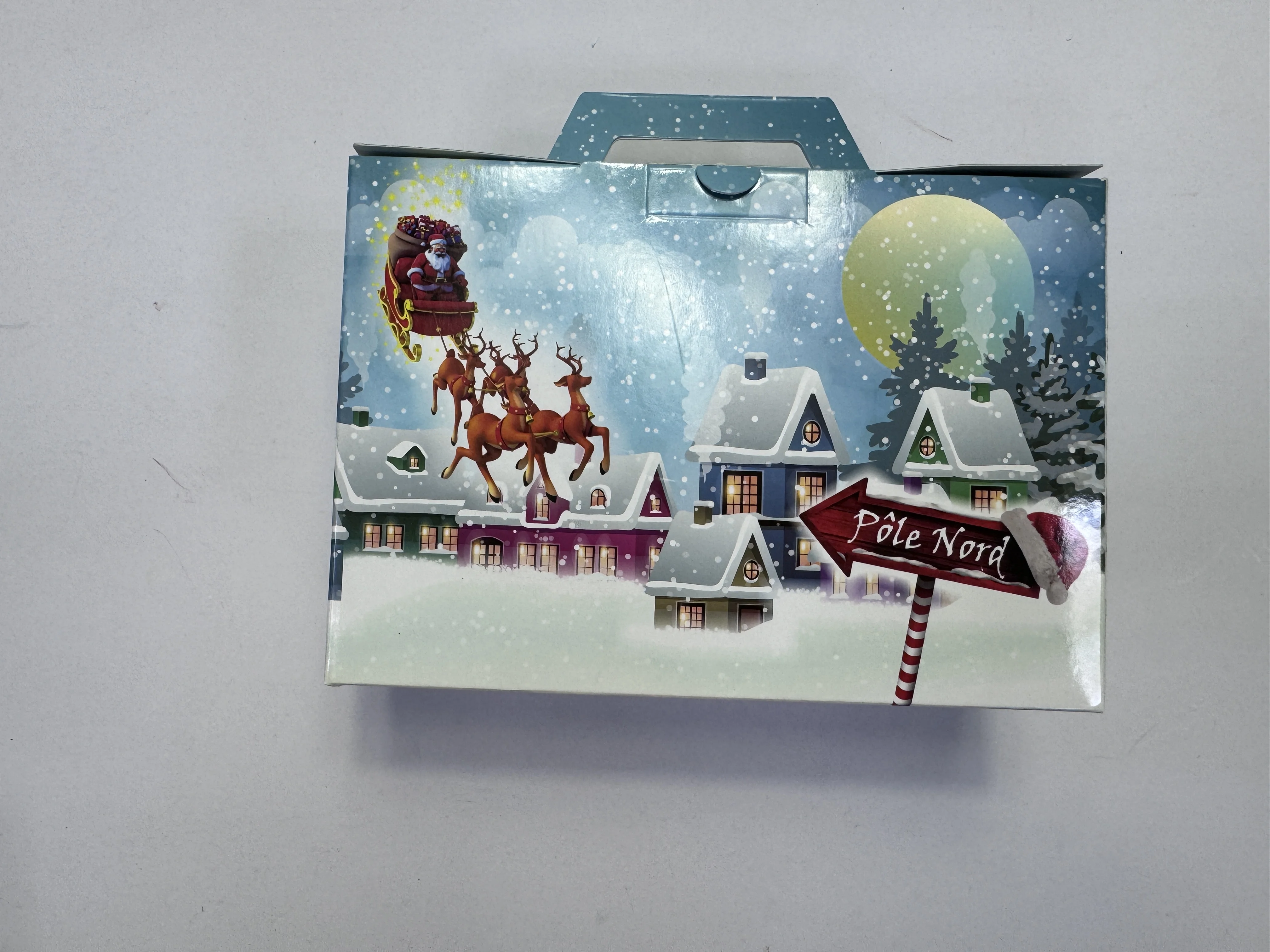 Custom Logo White Paper portable Packaging Gable Carton Gift Box With Handle