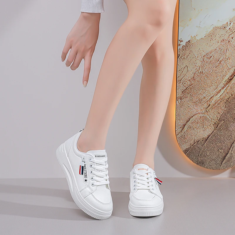 F661 Wholesale Summer New footwear Fashion Student Round Toe Sneakers Sports Leisure Single thick sole white board shoes women