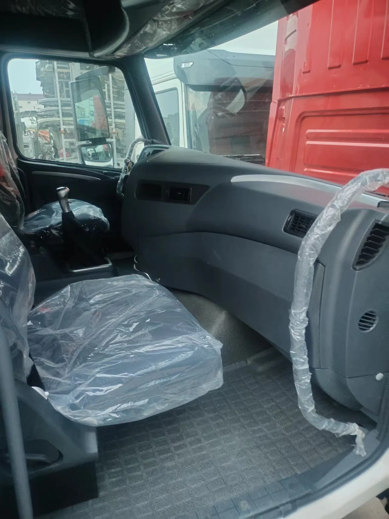 Factory Direct Sales Load Body Parts Cab Assembly Truck T7H Body assembly