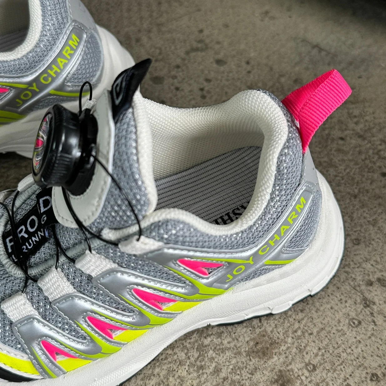 2024 Fall New Kids Sneakers Boys Swivel Mouth Outdoor Hiking Shoes Girls Light Casual Shoes