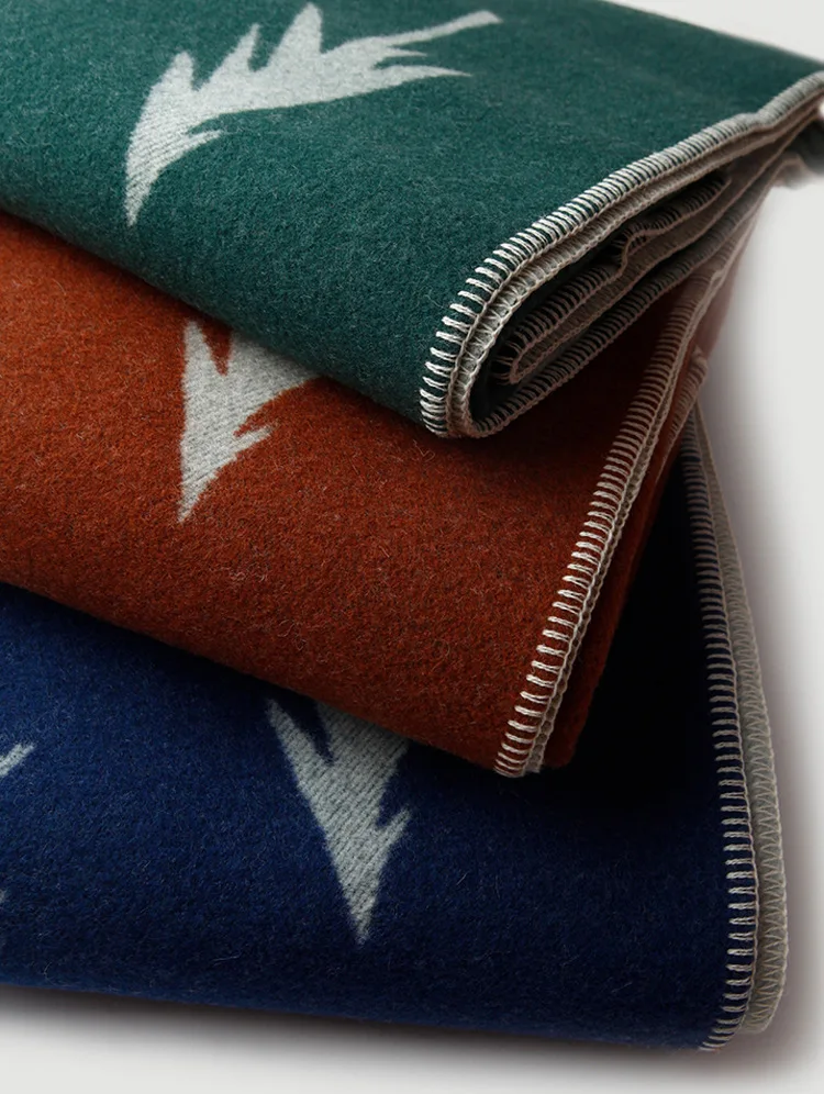 100% cashmere wool knitted jacquard reversible throw blanket custom design  logo cashmere blanket