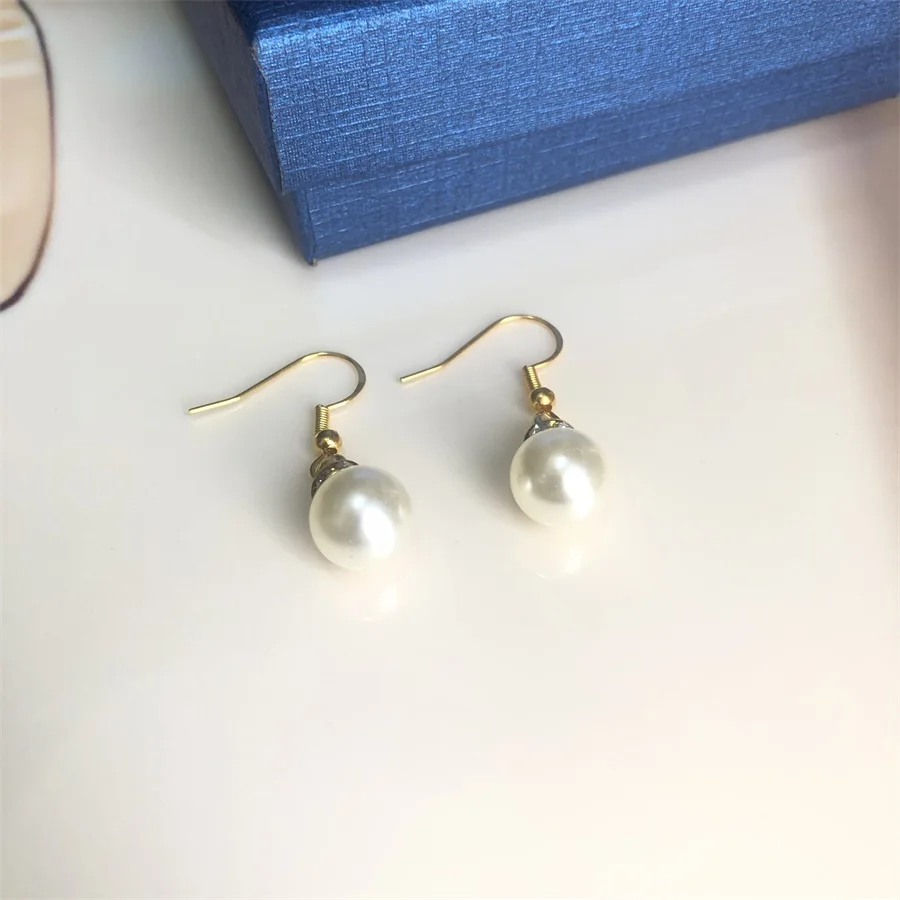 Wholesales promotion plastic pearl necklace and earrings set for women