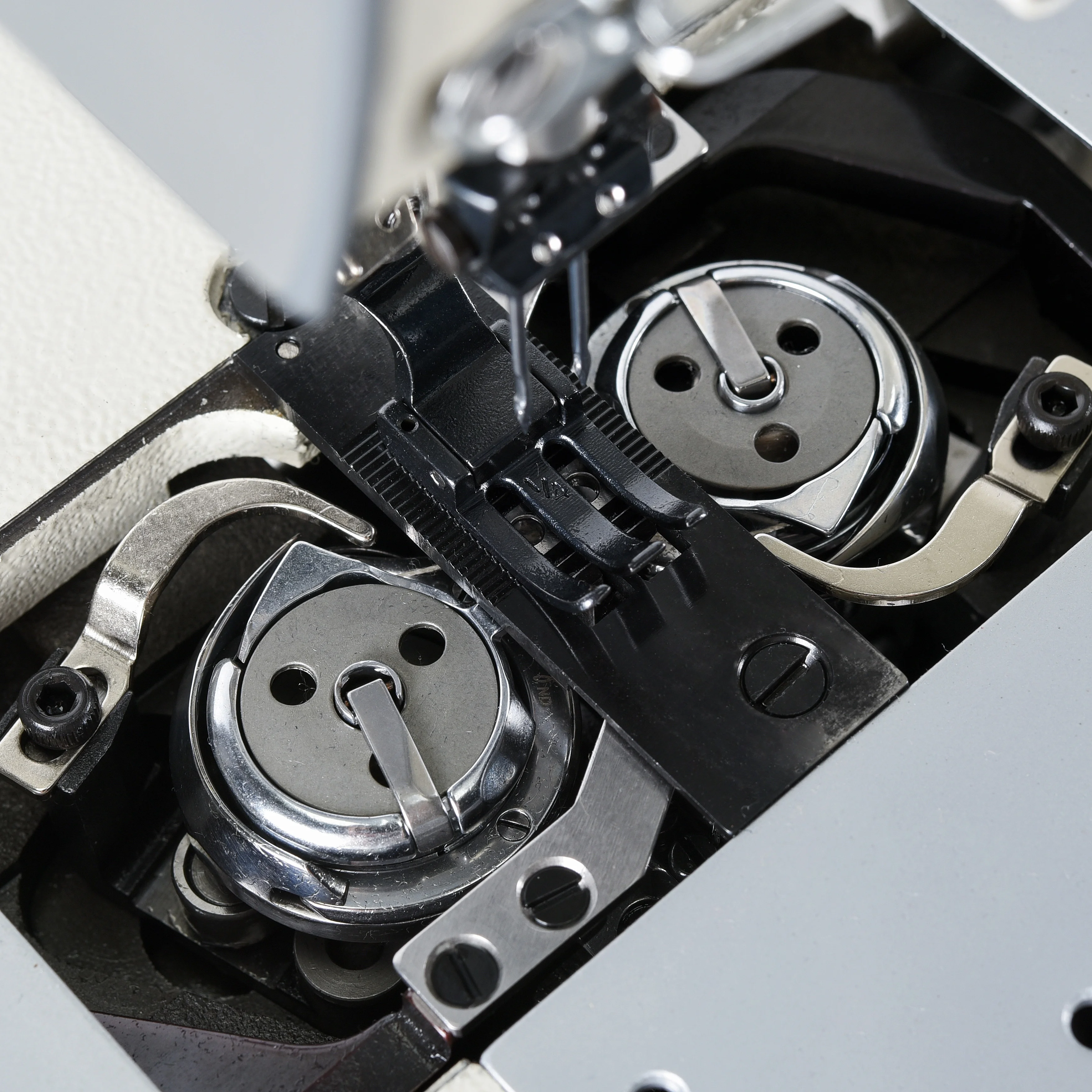 Hot Sell 2 Needle Industrial Sewing Machine