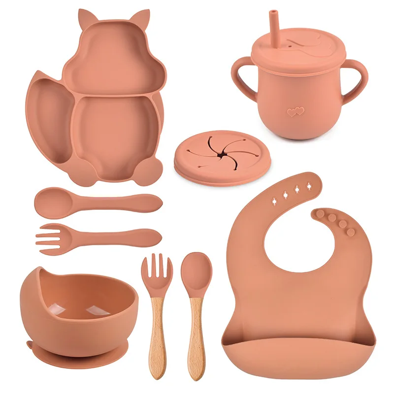 Custom LOGO BPA Free Baby Feeding Set Silicone Bibs Bowl Plate Children Feeding Set