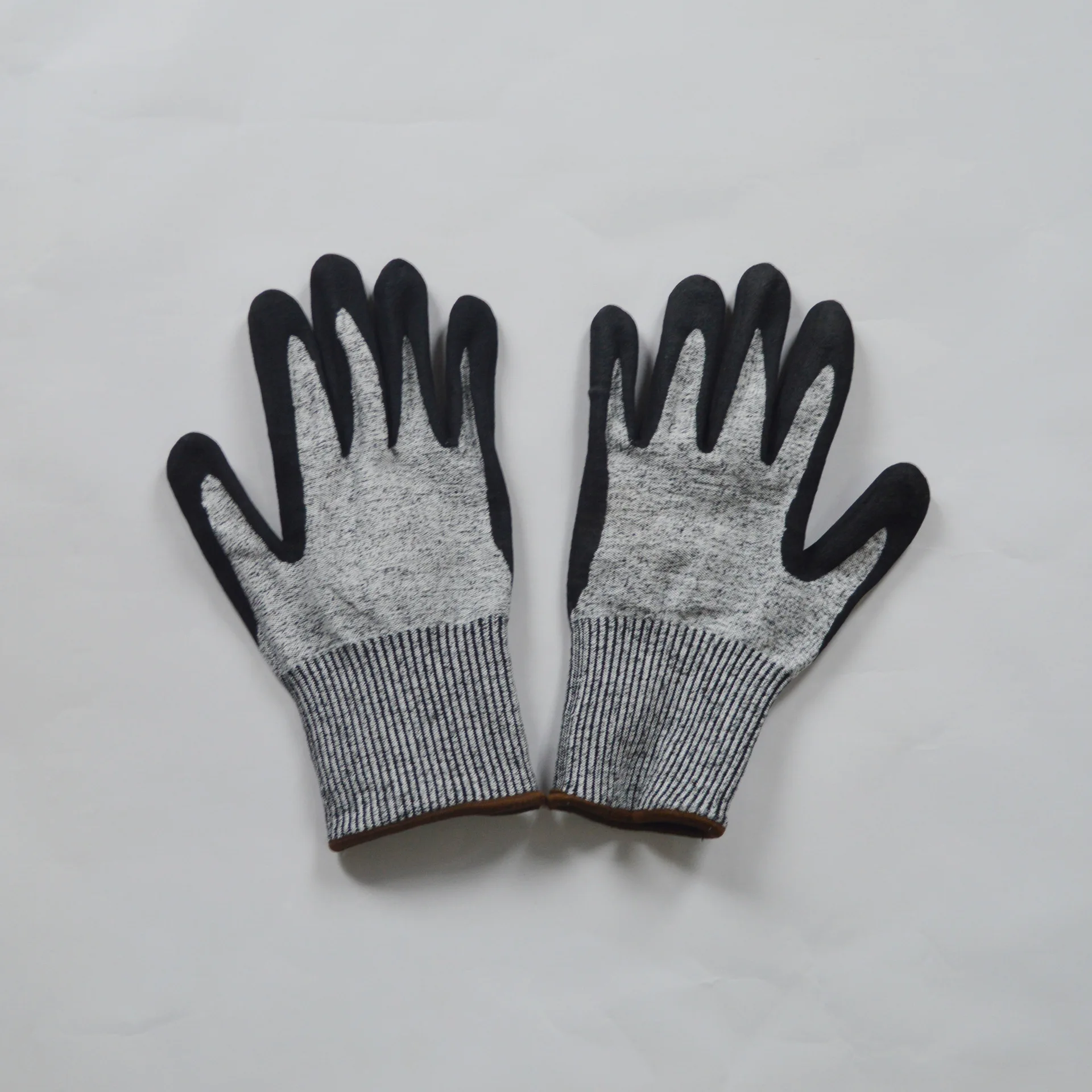 High quality cut resistant palm dipped latex glove gardening gloves