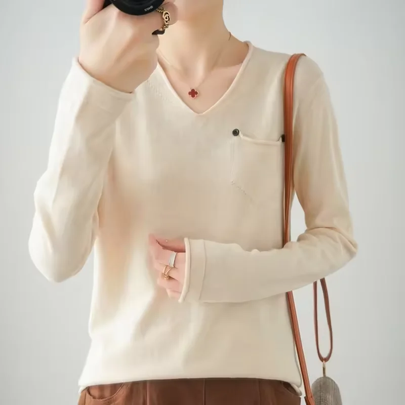 Custom Design Women Fashionable Solid Color Breathable Pullover Loose V Neck Knitted Sweater