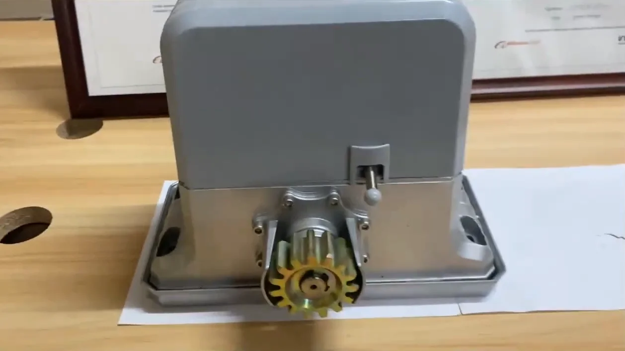 New Ac Motor 220V/110V Remote Sliding Gate Opener Sliding Gate Operators For 1800 Kg Outdoor Garden Sliding Gate Motor
