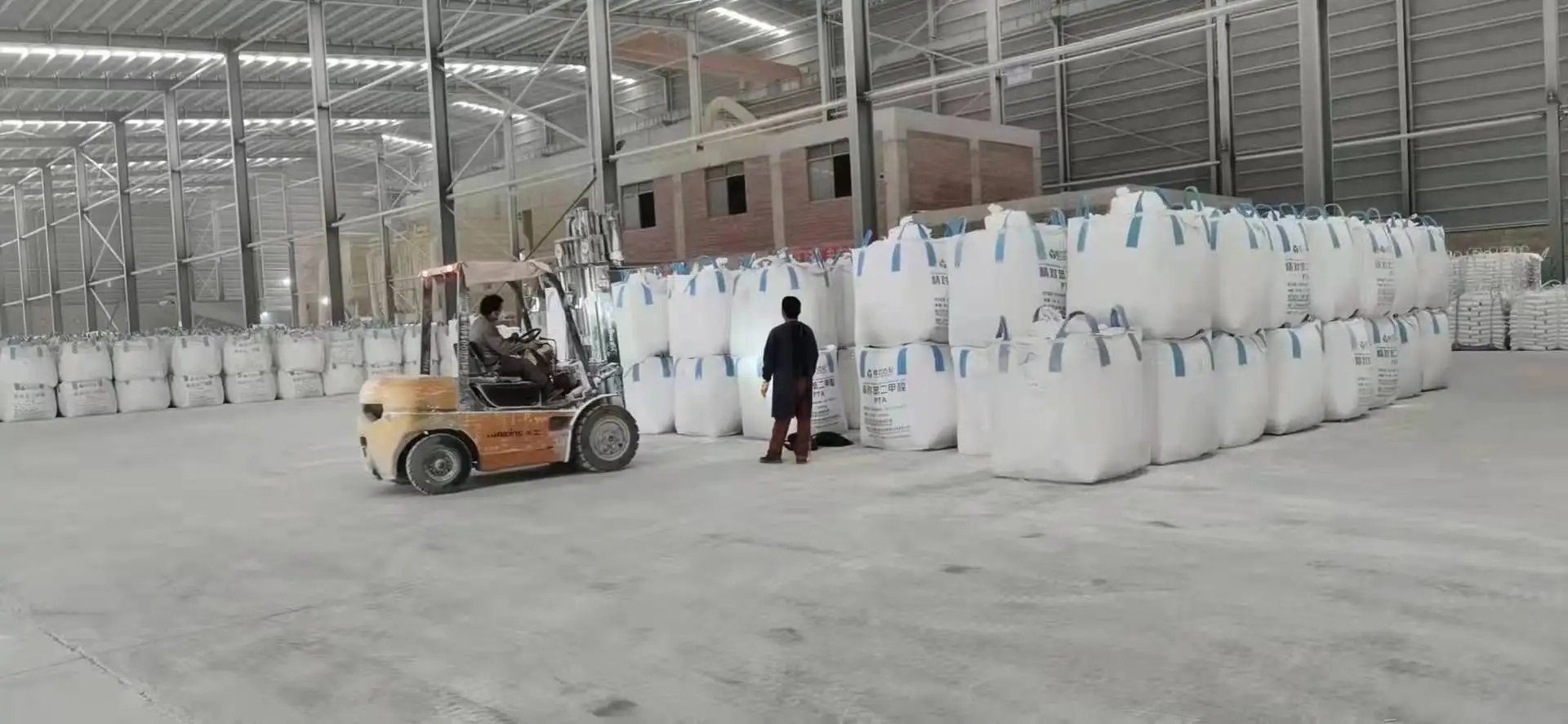 Application of nano calcium carbonate in PBAT degradable plastics