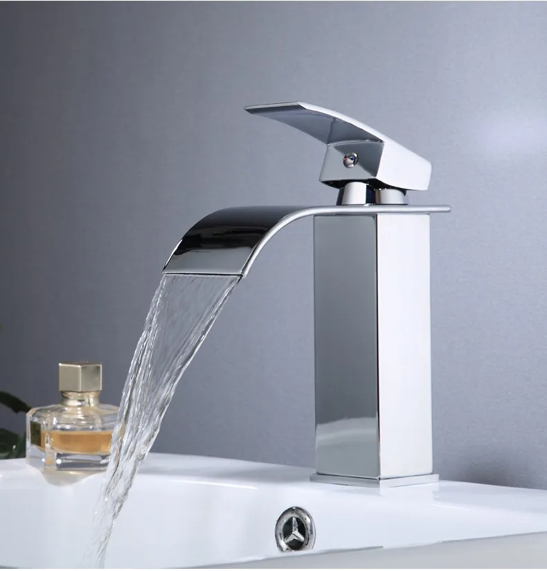 Hot Sale Style New Design Single Lever Brass Mixer Chrome Waterfall Tap Bathroom Wash Basin Faucet