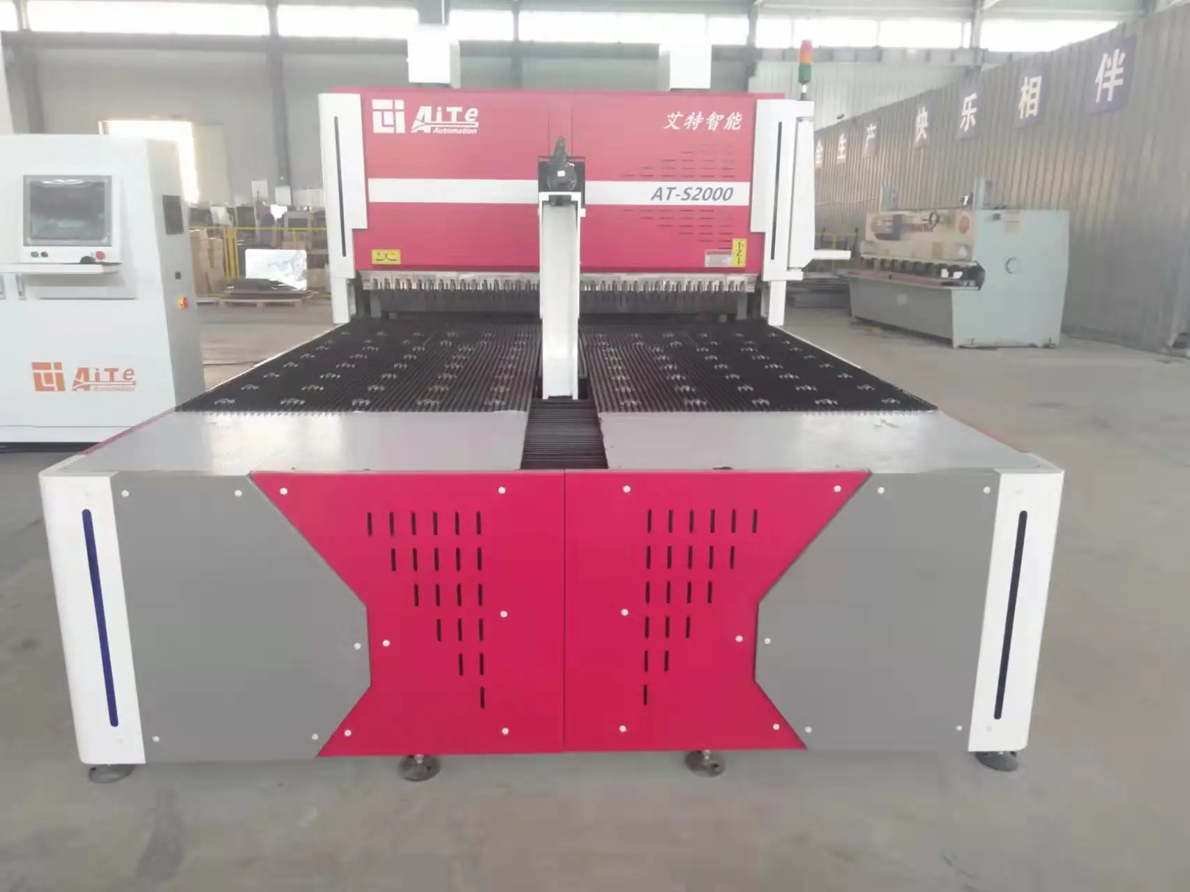 2500 mm thick carbon steel sheet bending machine  for sheet metal  bending