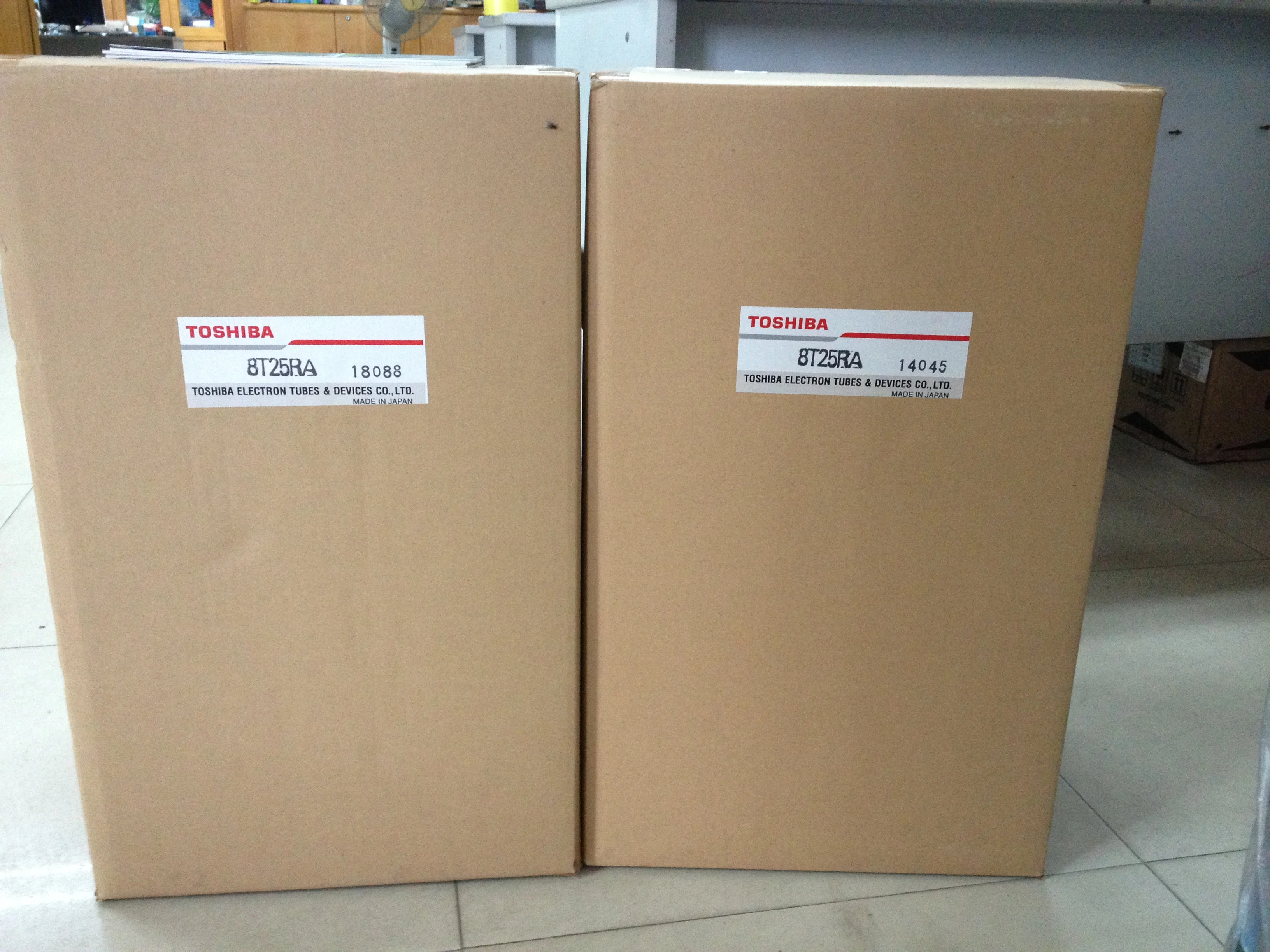 Japan Toshiba Oscillation Tube, 8T25RA Triode Tube, Vacuum Electron Tube