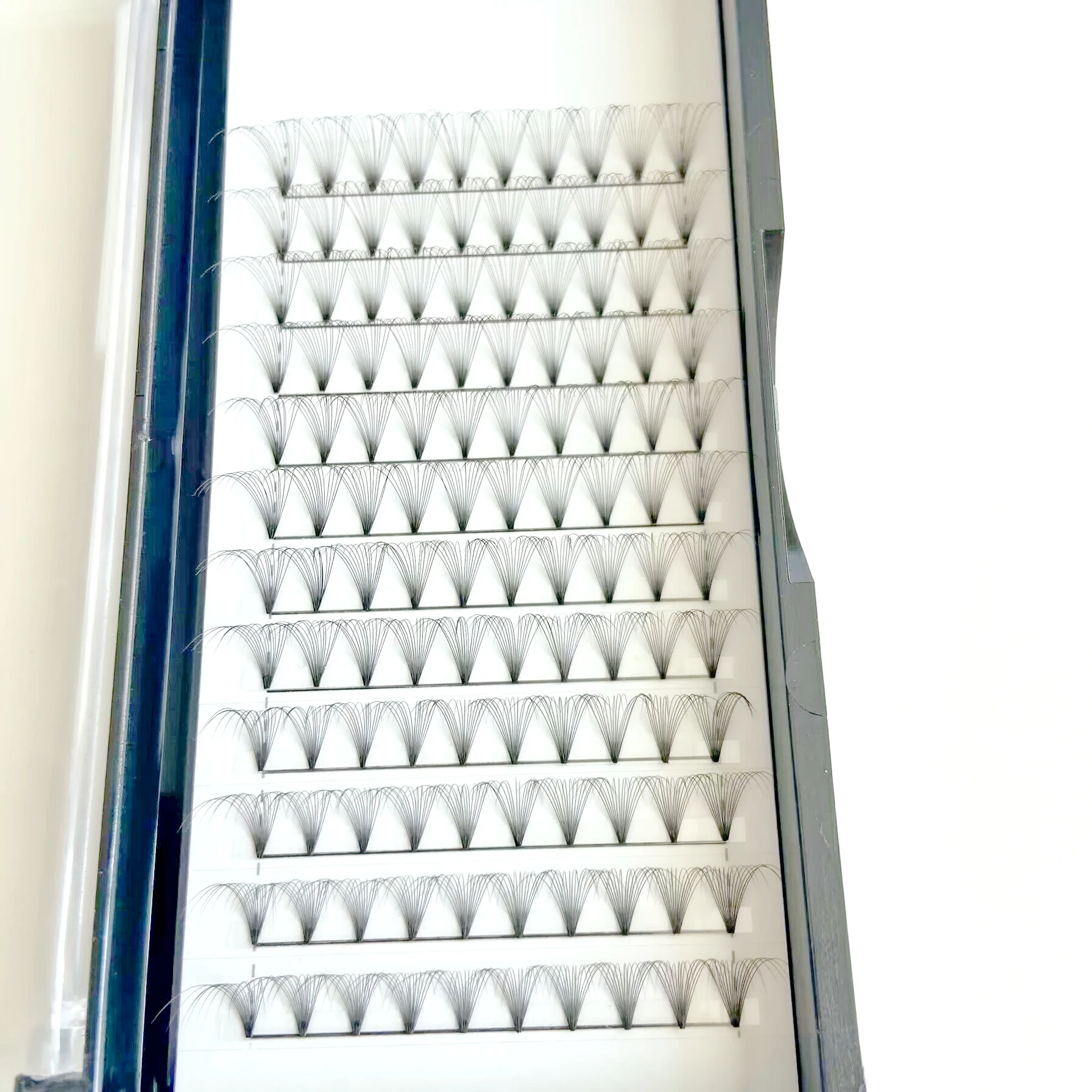 New stocks 14d 15d promade volume Fan Eyelash Extension 20d Russian wispy 0.03 0.05 0.07 C D L M curl Loose premade fans