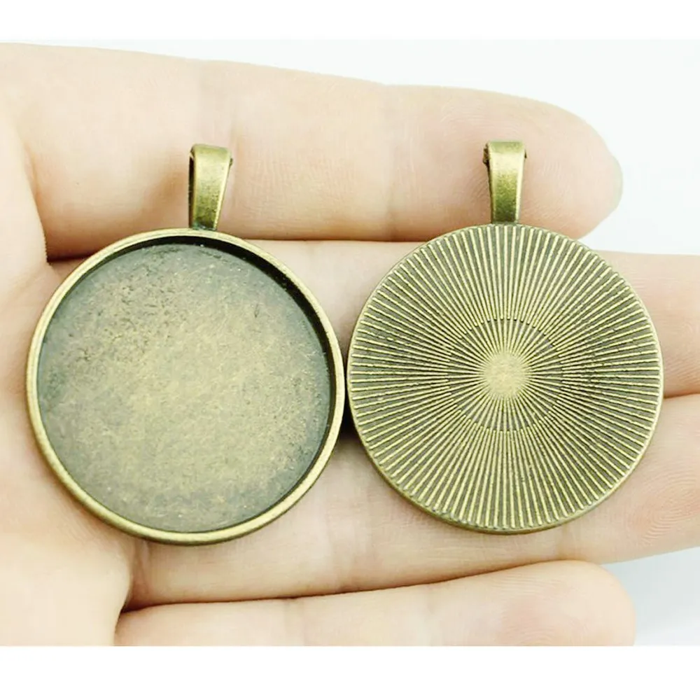 High Quality Antique Copper Color Round Filigree Frame Base Embossed Big Hook Diy Blank Tray Charm Pendant