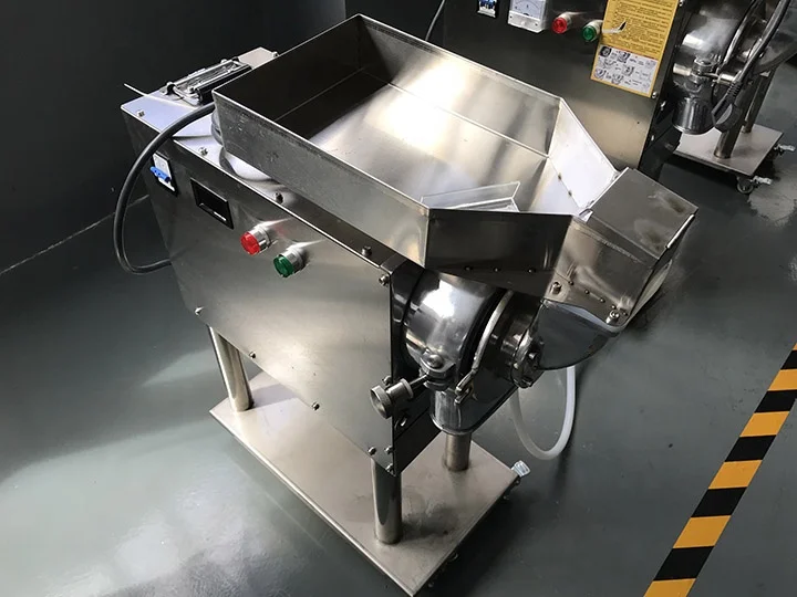 Herb Maize Peanut Cassava Leaves Grinder Powder Grinding Machine Powder